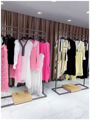 服装加盟品牌折扣店与尾货批发的市场机遇